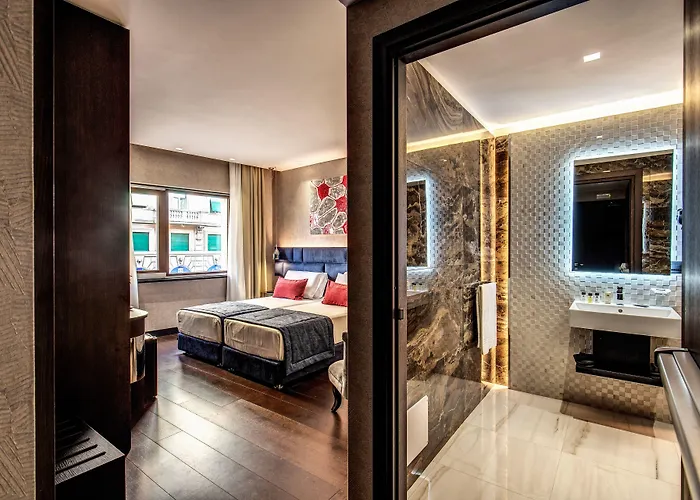 Hotel Prassede Palace 4*