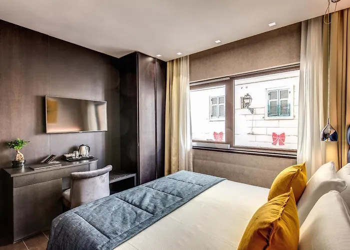 Hotel Prassede Palace